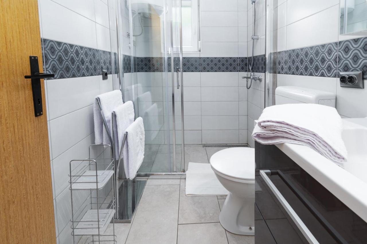 Apartments By The Sea Punat, Krk - 5351 المظهر الخارجي الصورة