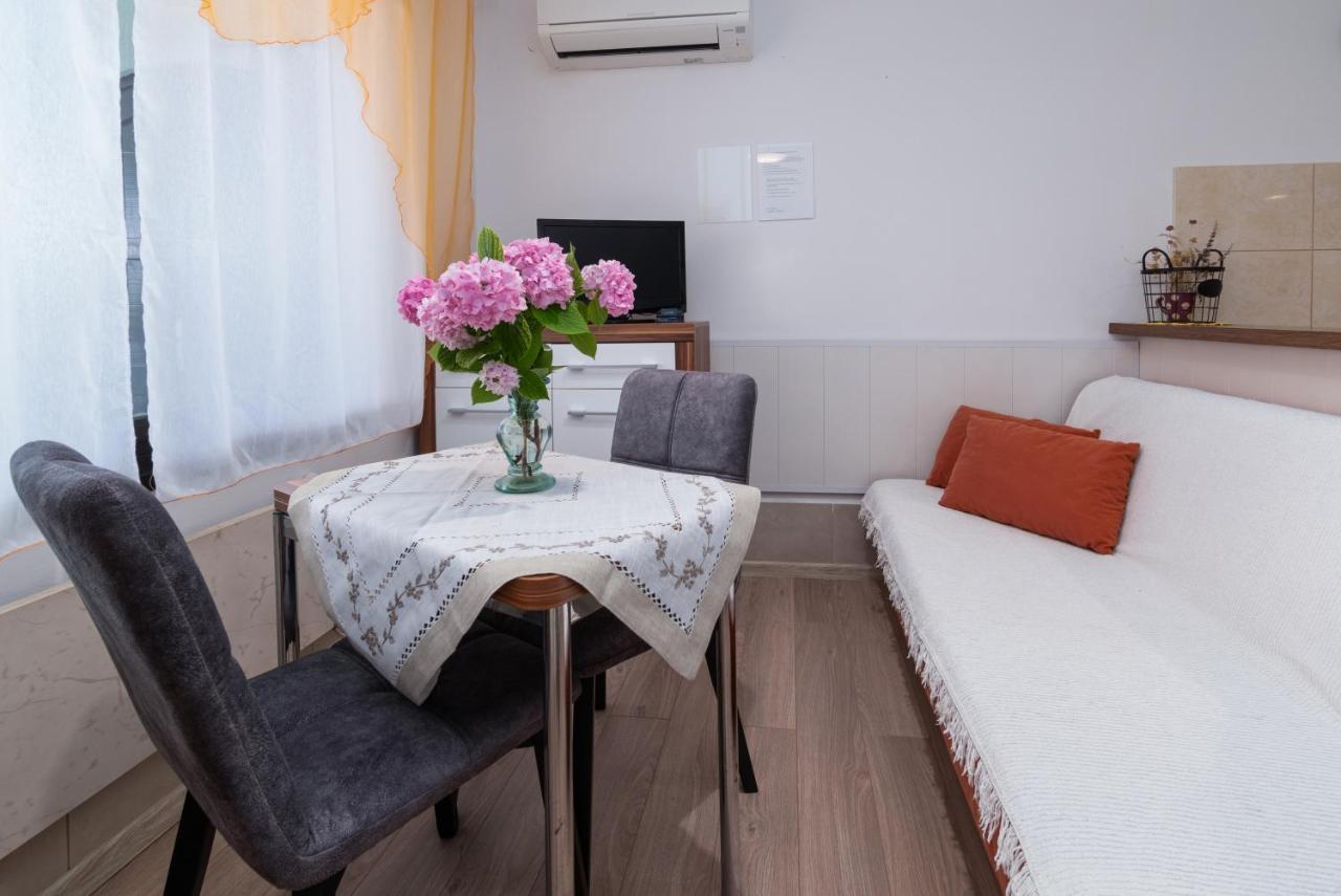 Apartments By The Sea Punat, Krk - 5351 المظهر الخارجي الصورة