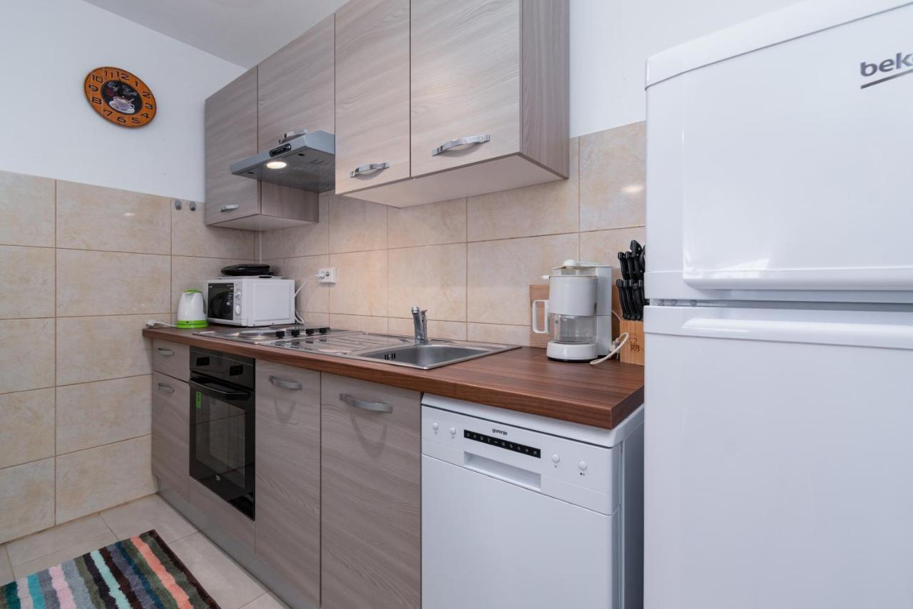 Apartments By The Sea Punat, Krk - 5351 المظهر الخارجي الصورة