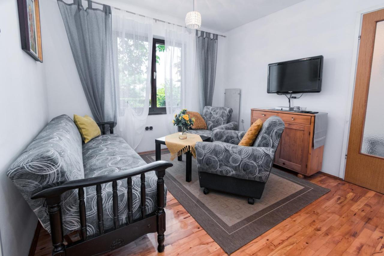 Apartments By The Sea Punat, Krk - 5351 المظهر الخارجي الصورة