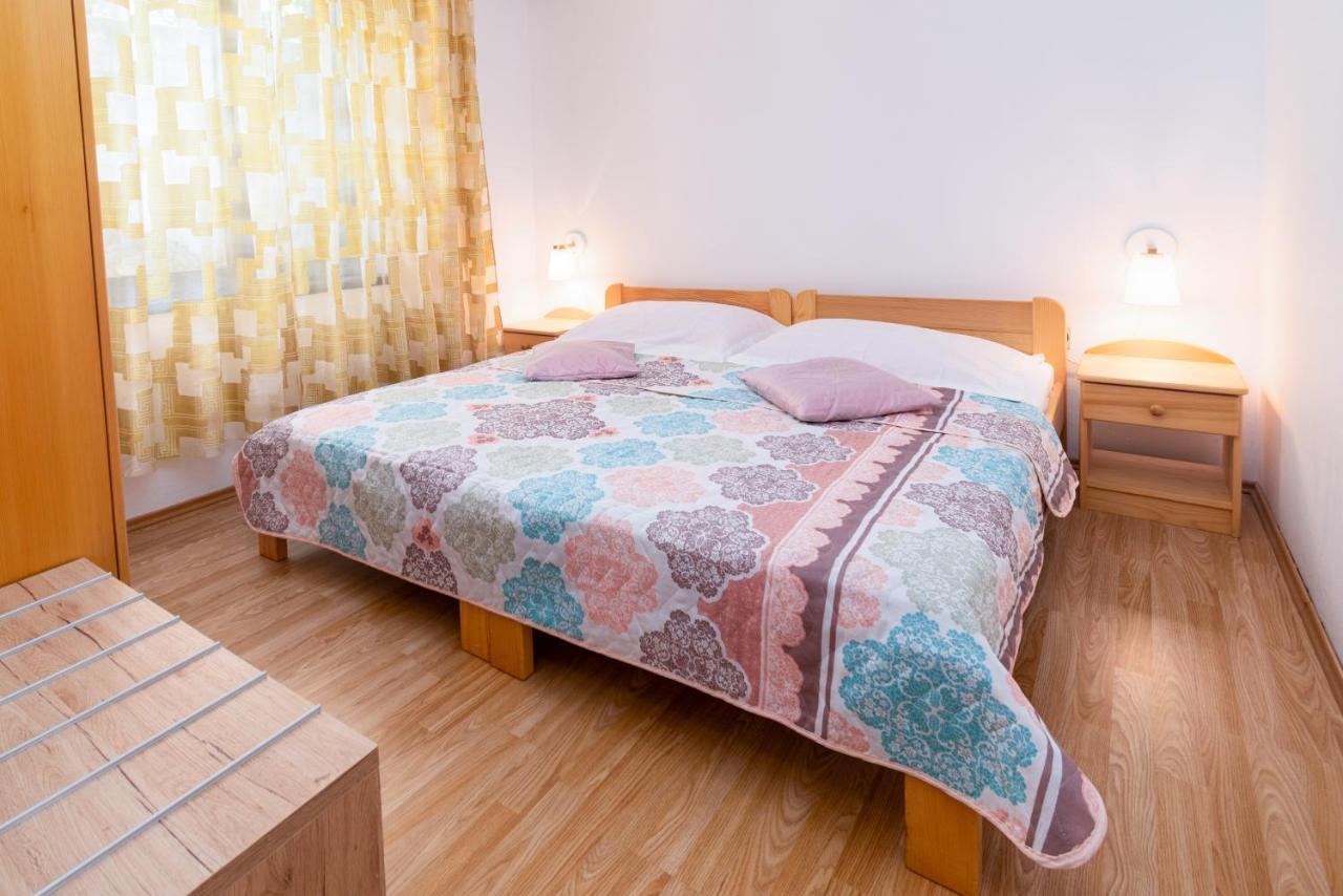 Apartments By The Sea Punat, Krk - 5351 المظهر الخارجي الصورة